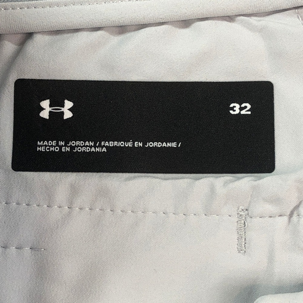 Under Armour Mens Shorts 32x8 Gray Athletic Training Golf Stretch Flat Front - Picture 3 of 13